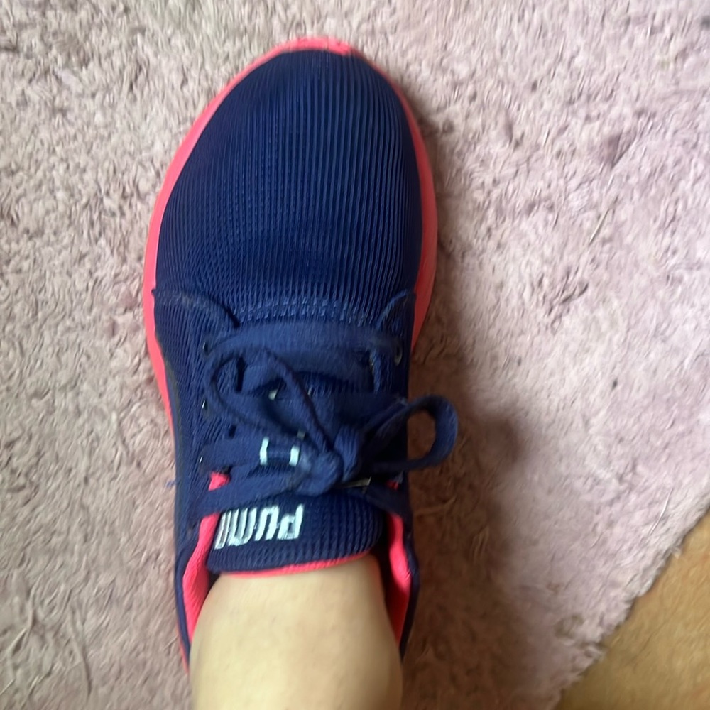 Puma Sneakers